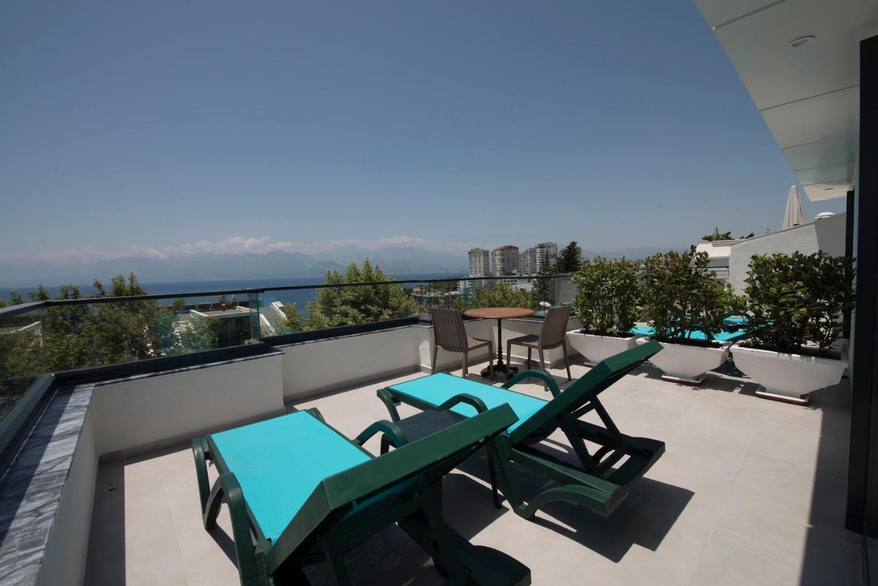 Junior Suite with Terrace